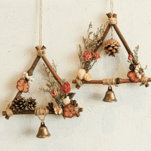 Dried Flower Wall Hanging with Bell